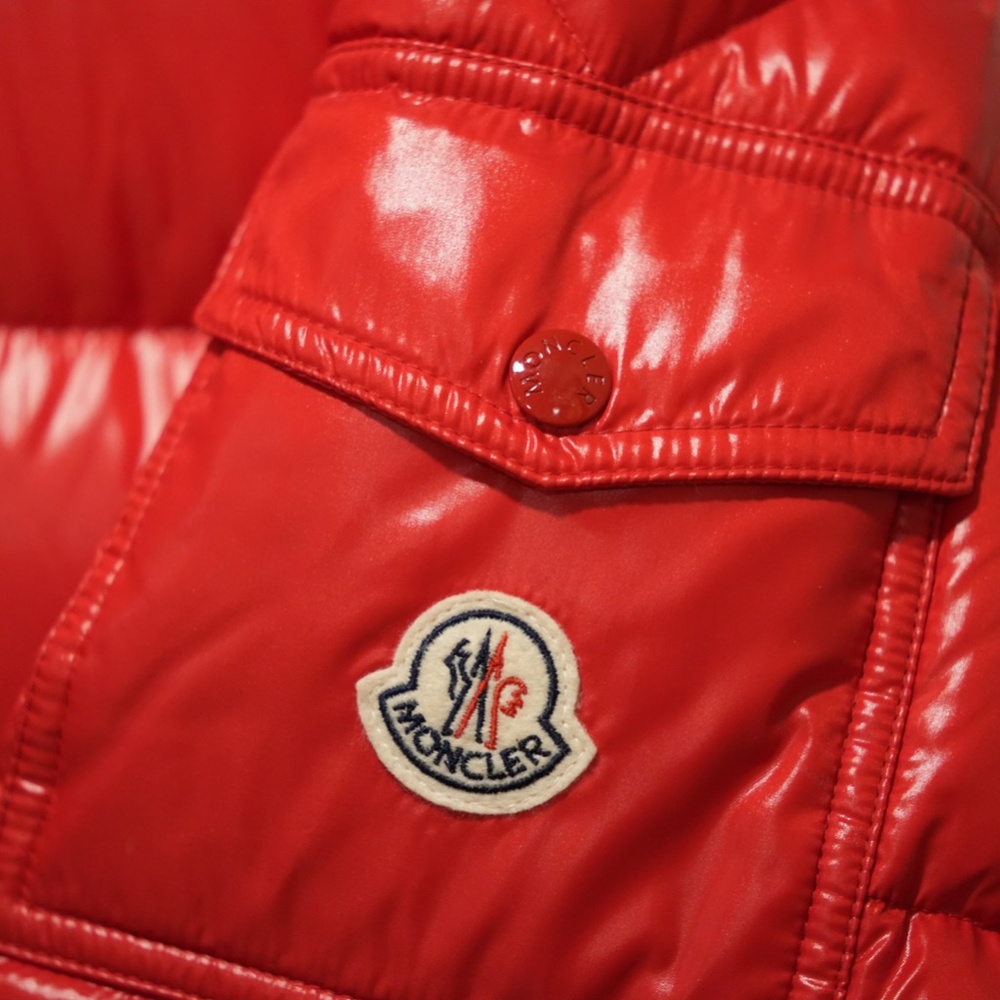 Red Moncler Maya - Picture 5 of 10